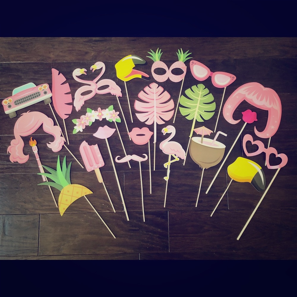 Like New Pink 20-Piece Photo Booth Party Props!